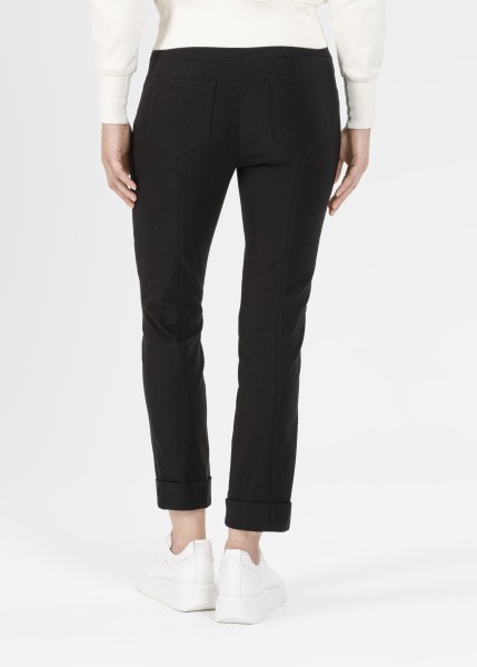 STEHMANN-701106-14060-IGOR-680-900-SCHWARZ-MODELL-BACK