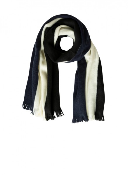 002158-1092-BlackSandyWhite-floating-32571
